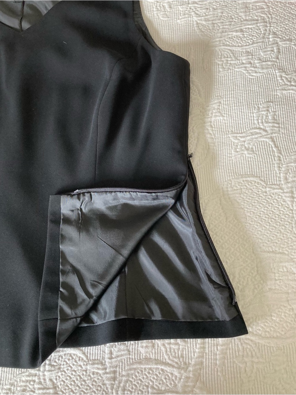 Kasper Black Women's Tailored Blazer with Matching Shell and Pants - Picture 4 of 7